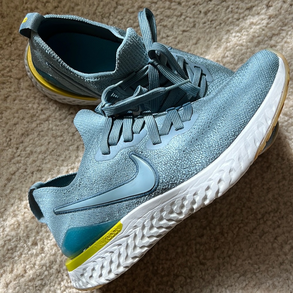 Nike Epic React Tennis shoes size 7Y